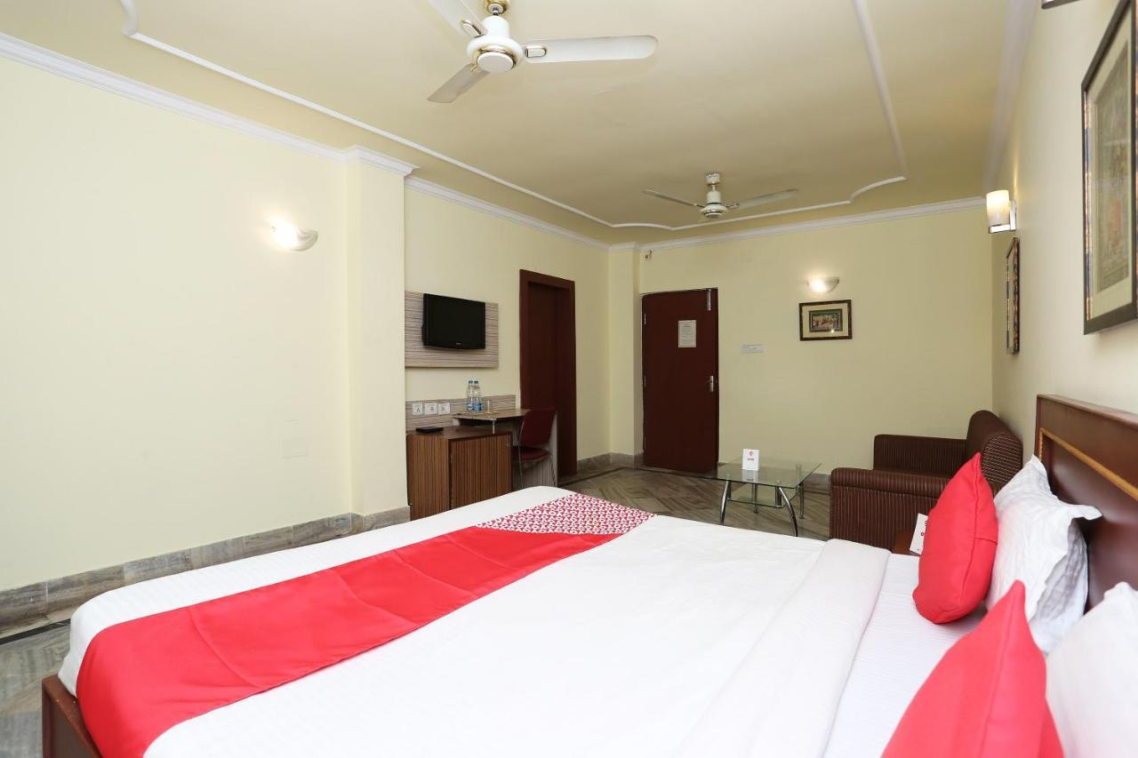 Oyo 4209 Maurya Inn Bhubaneswar Exterior foto
