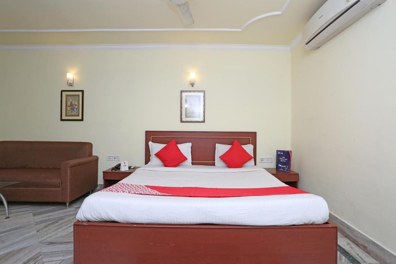 Oyo 4209 Maurya Inn Bhubaneswar Exterior foto