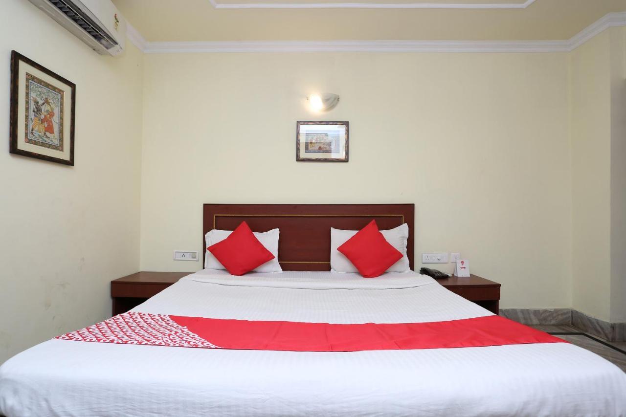 Oyo 4209 Maurya Inn Bhubaneswar Exterior foto
